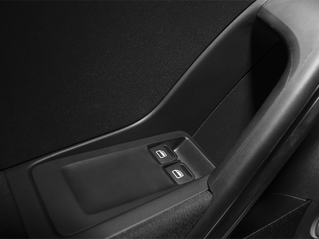 2013 Volkswagen Beetle 2.5L w/Sun