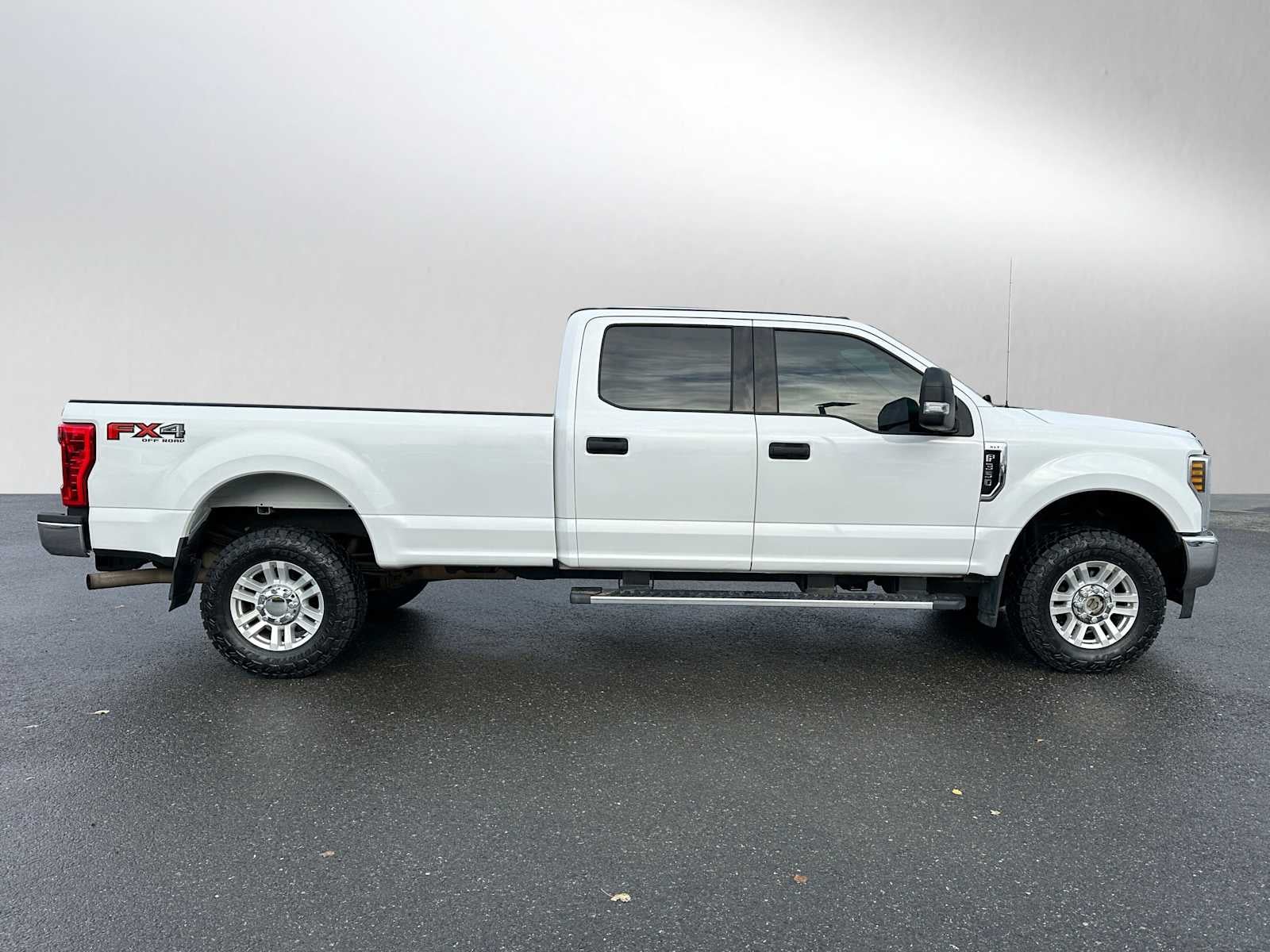 2019 Ford Super Duty F-350 SRW XLT