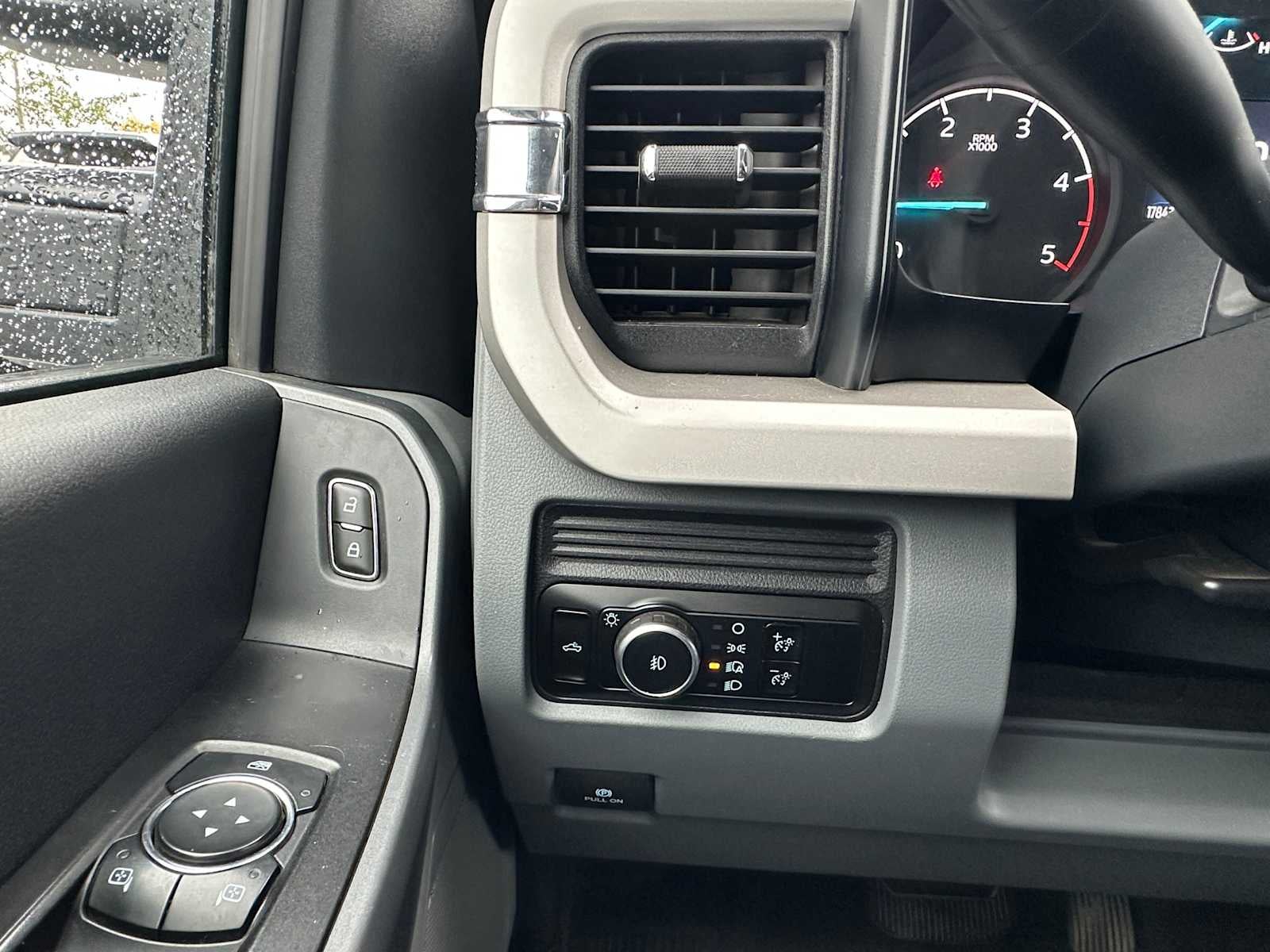 2023 Ford Super Duty F-350 SRW XLT