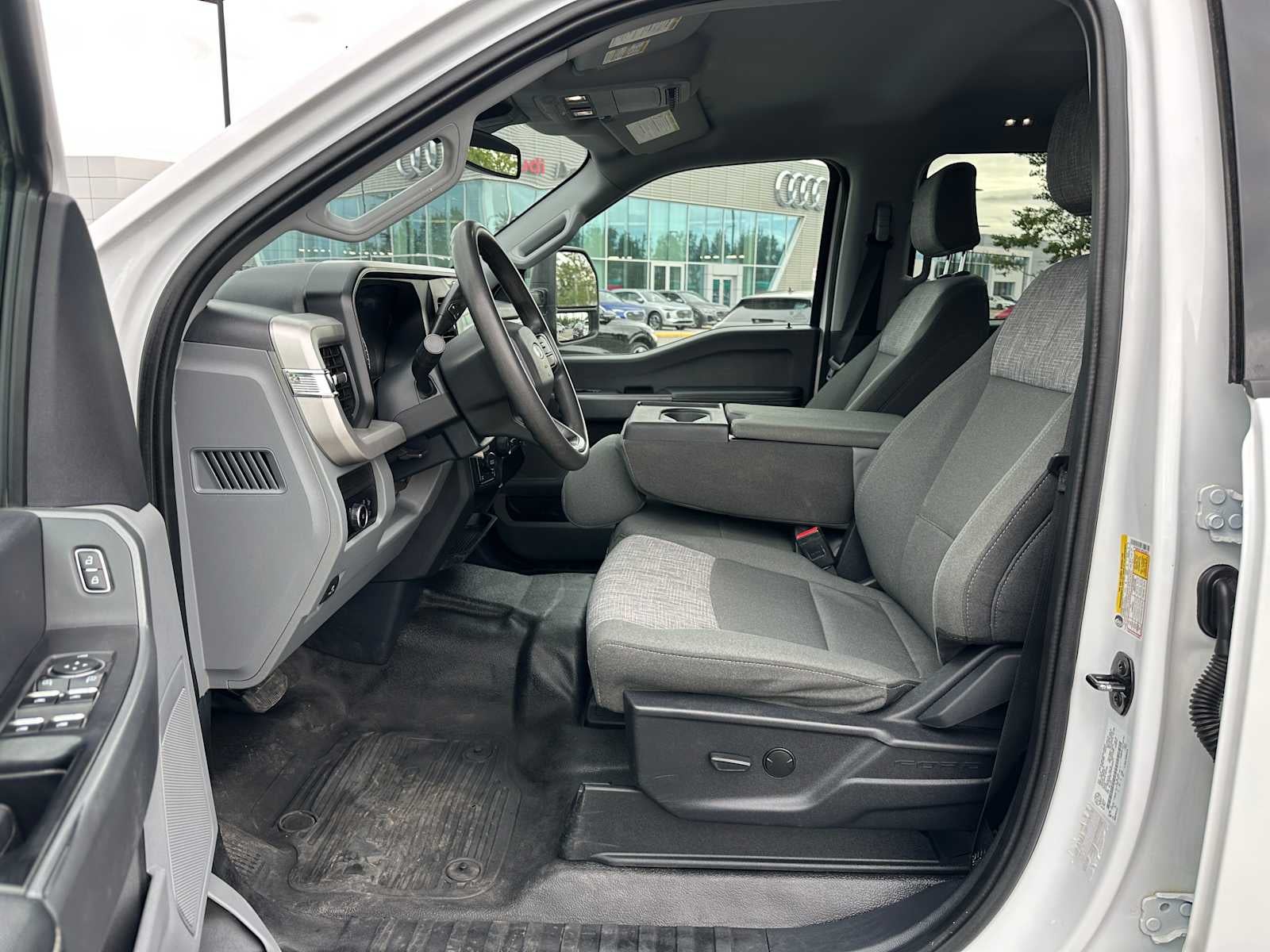 2023 Ford Super Duty F-350 SRW XLT