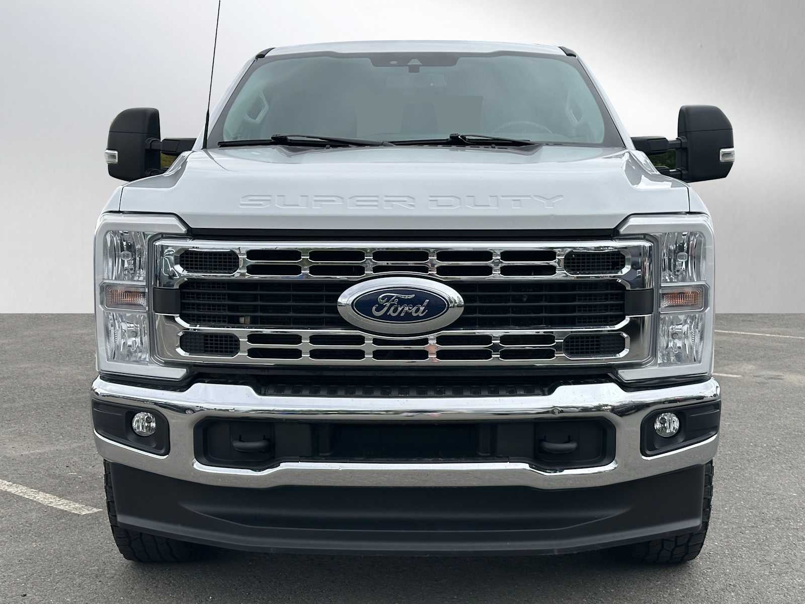 2023 Ford Super Duty F-350 SRW XLT