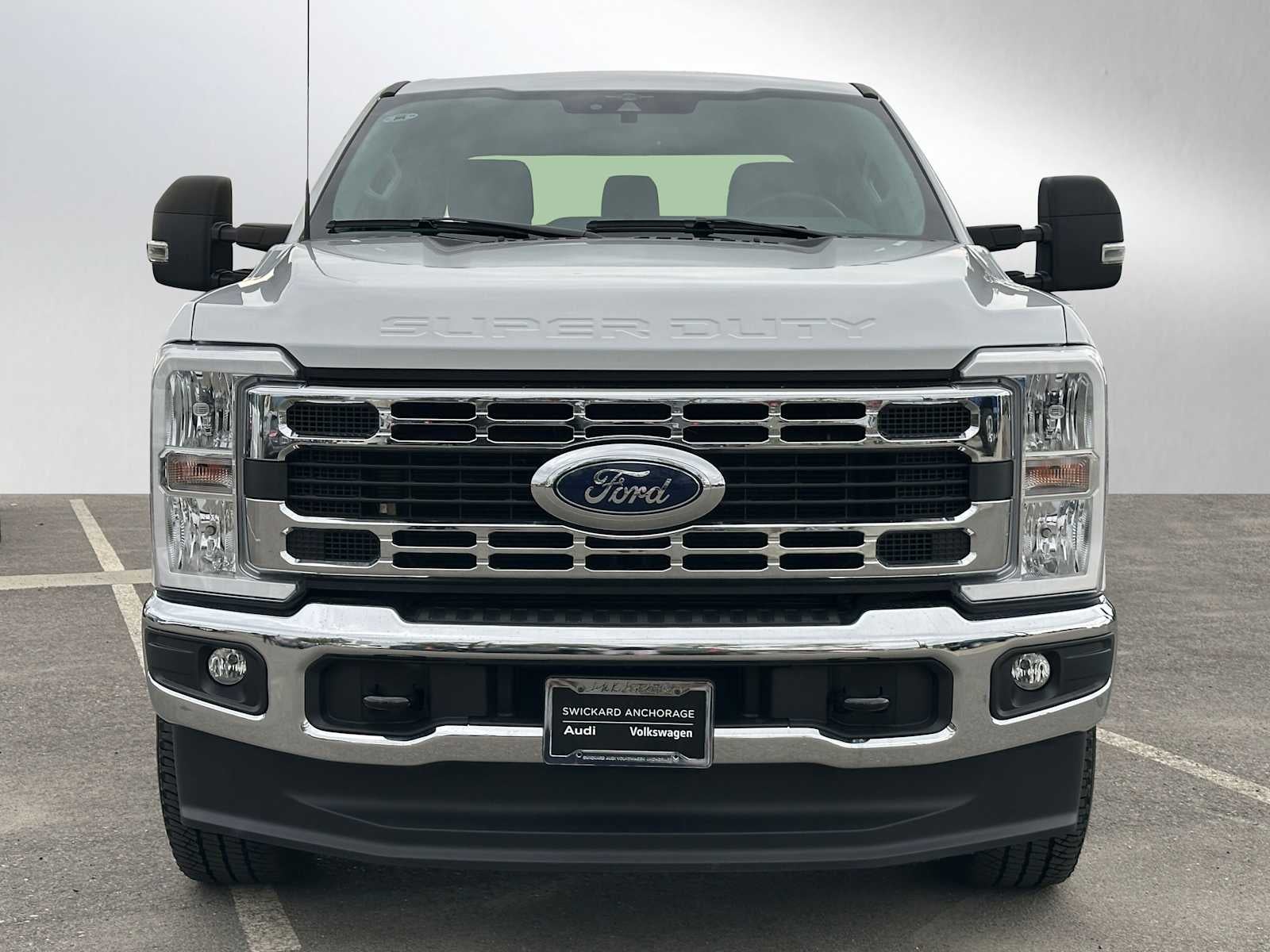 2023 Ford Super Duty F-350 SRW XLT