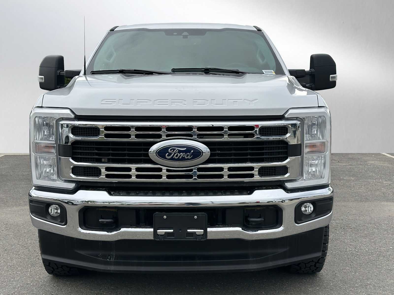 2023 Ford Super Duty F-350 SRW XLT