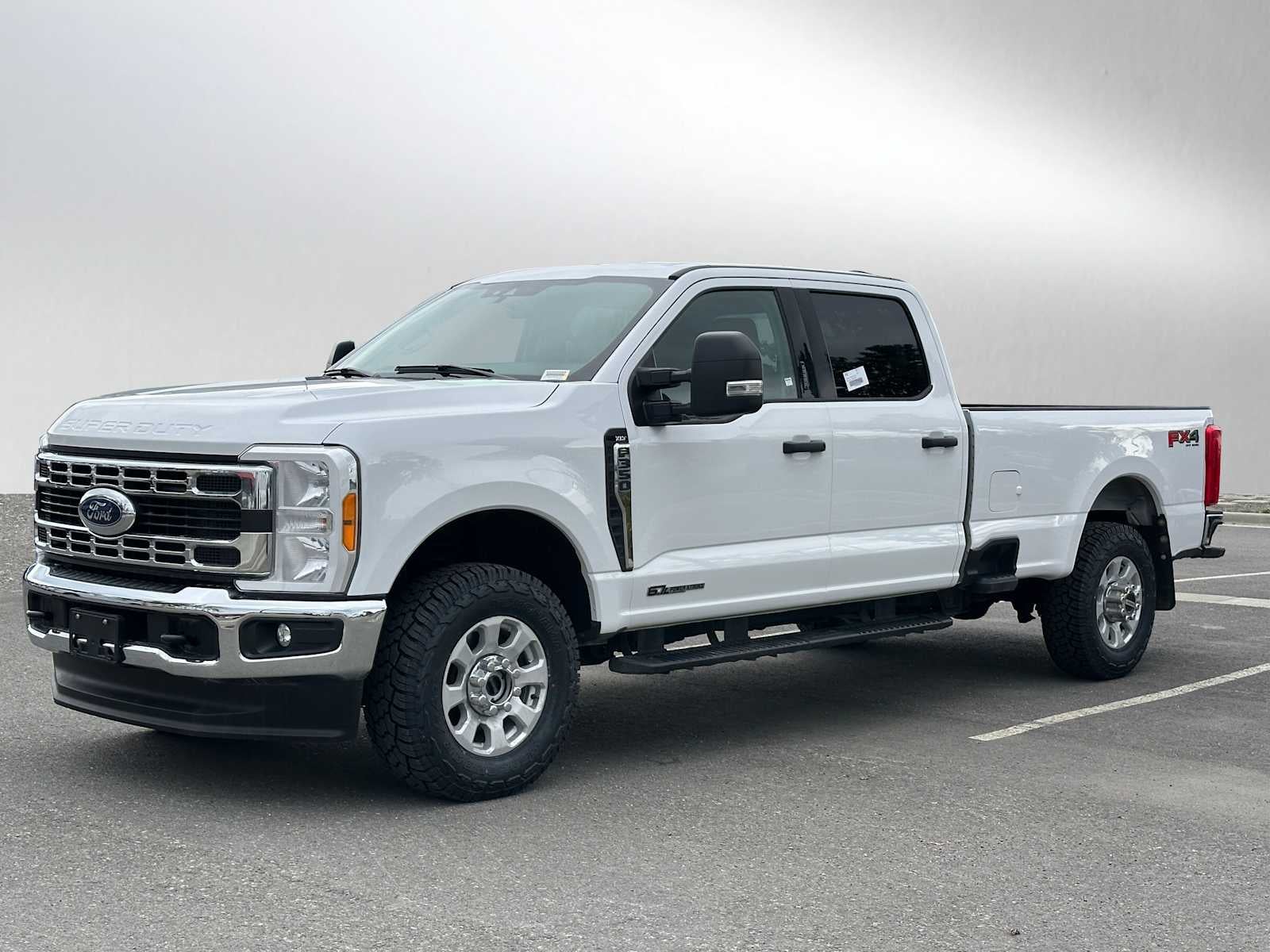 2023 Ford Super Duty F-350 SRW XLT