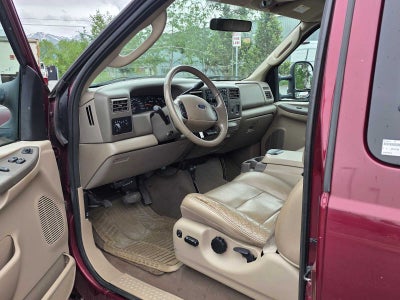 2004 Ford Super Duty F-250 Lariat