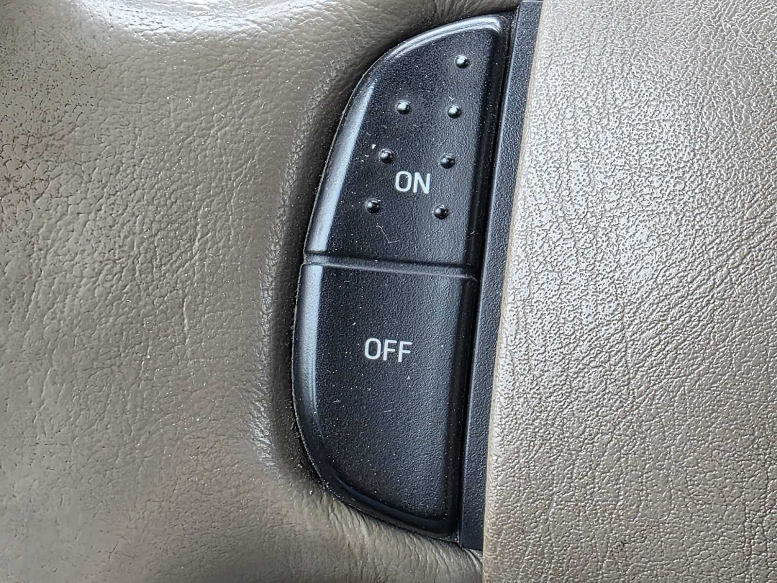 2004 Ford Super Duty F-250 Lariat