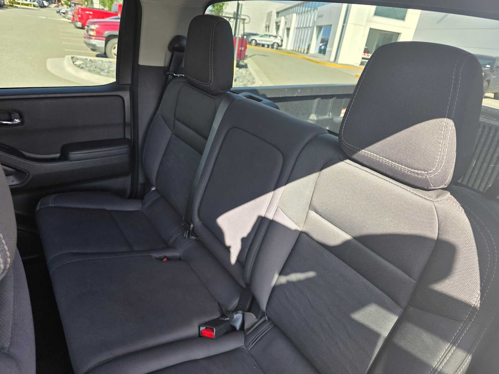 2024 Nissan Frontier SV