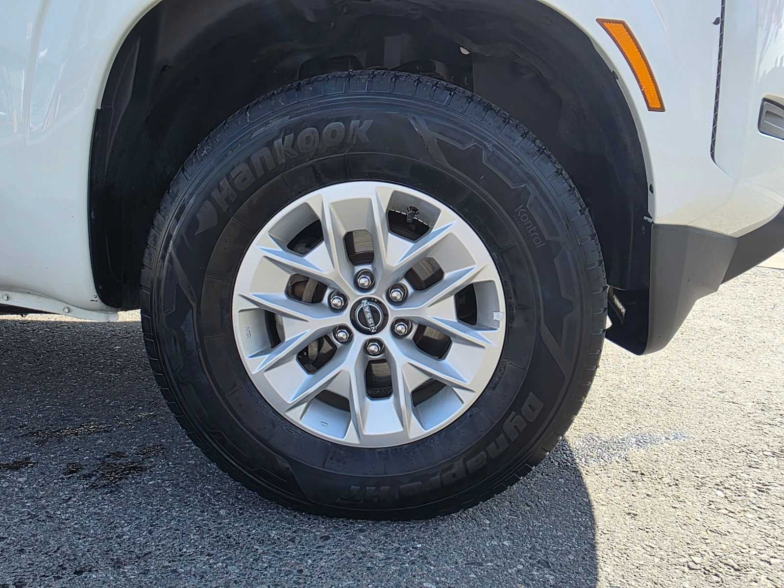 2024 Nissan Frontier SV