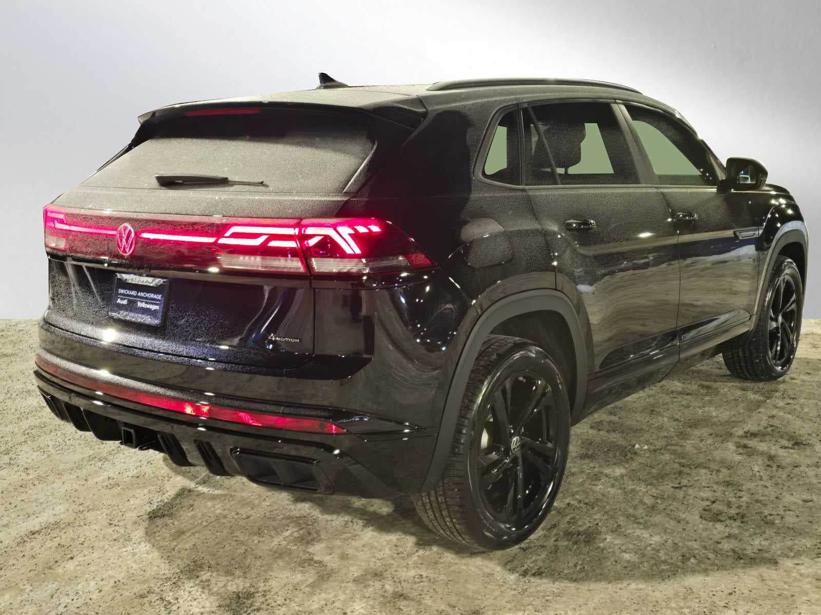 2026 Volkswagen Atlas Cross Sport 2.0T SEL R-Line Black