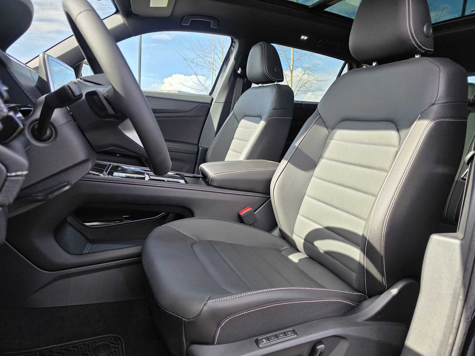 2026 Volkswagen Atlas Cross Sport 2.0T SEL R-Line Black