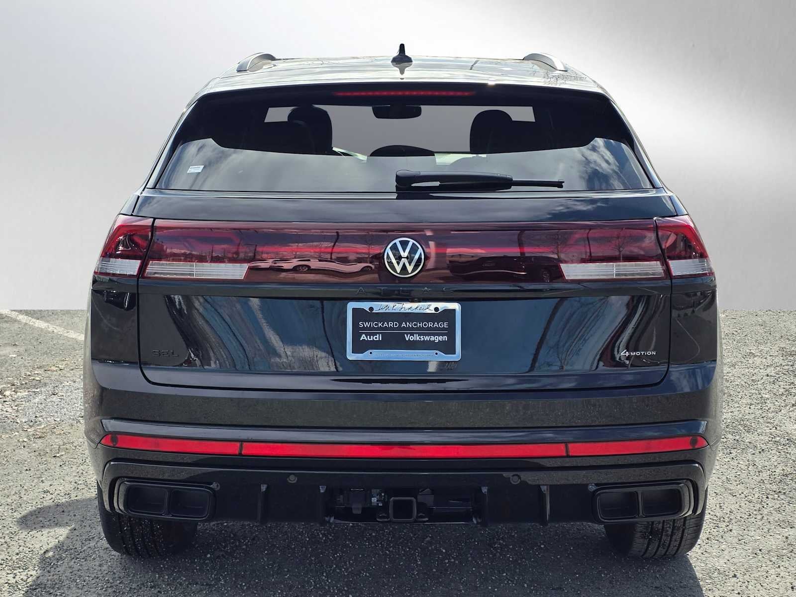 2026 Volkswagen Atlas Cross Sport 2.0T SEL R-Line Black