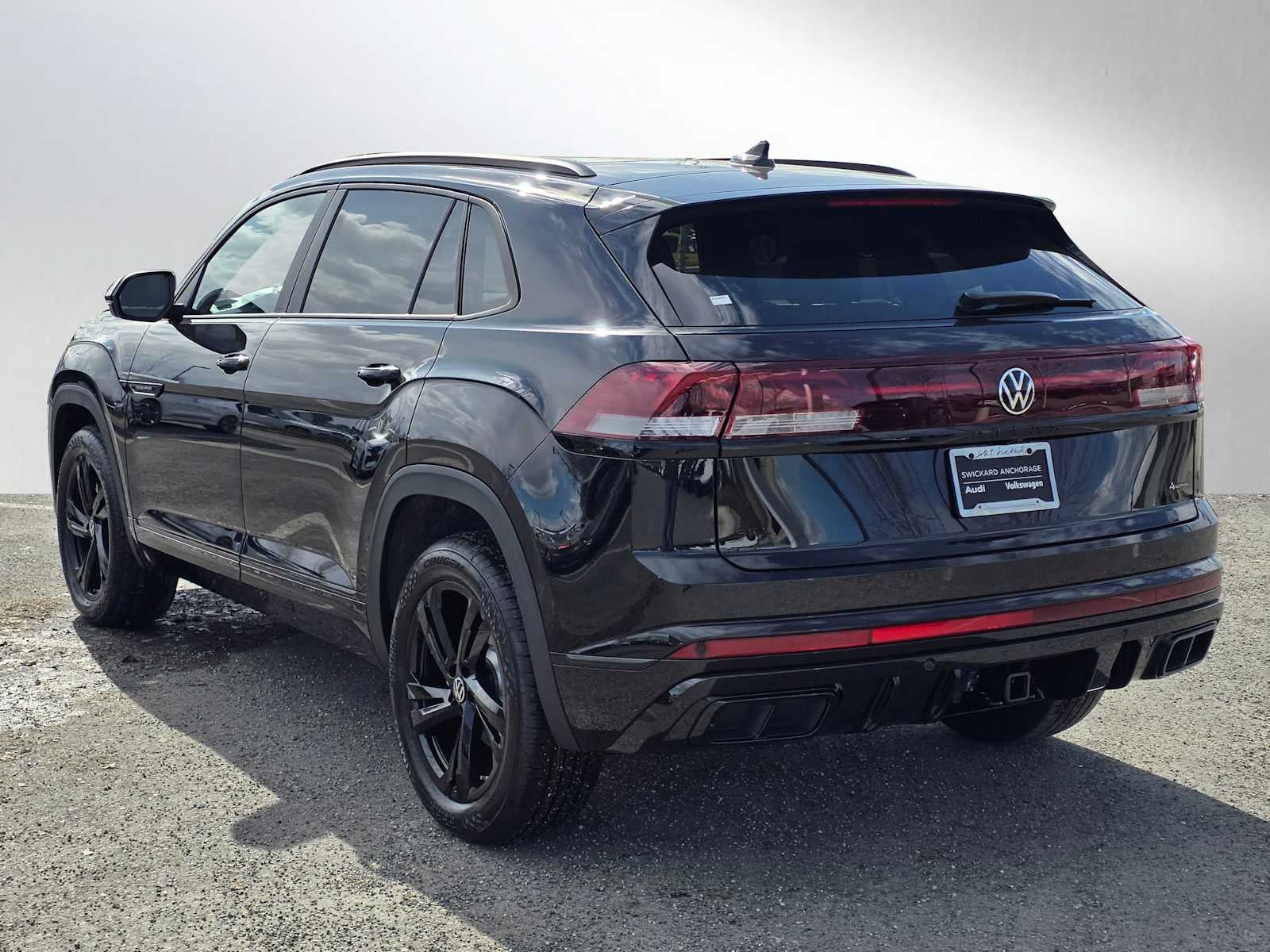 2026 Volkswagen Atlas Cross Sport 2.0T SEL R-Line Black