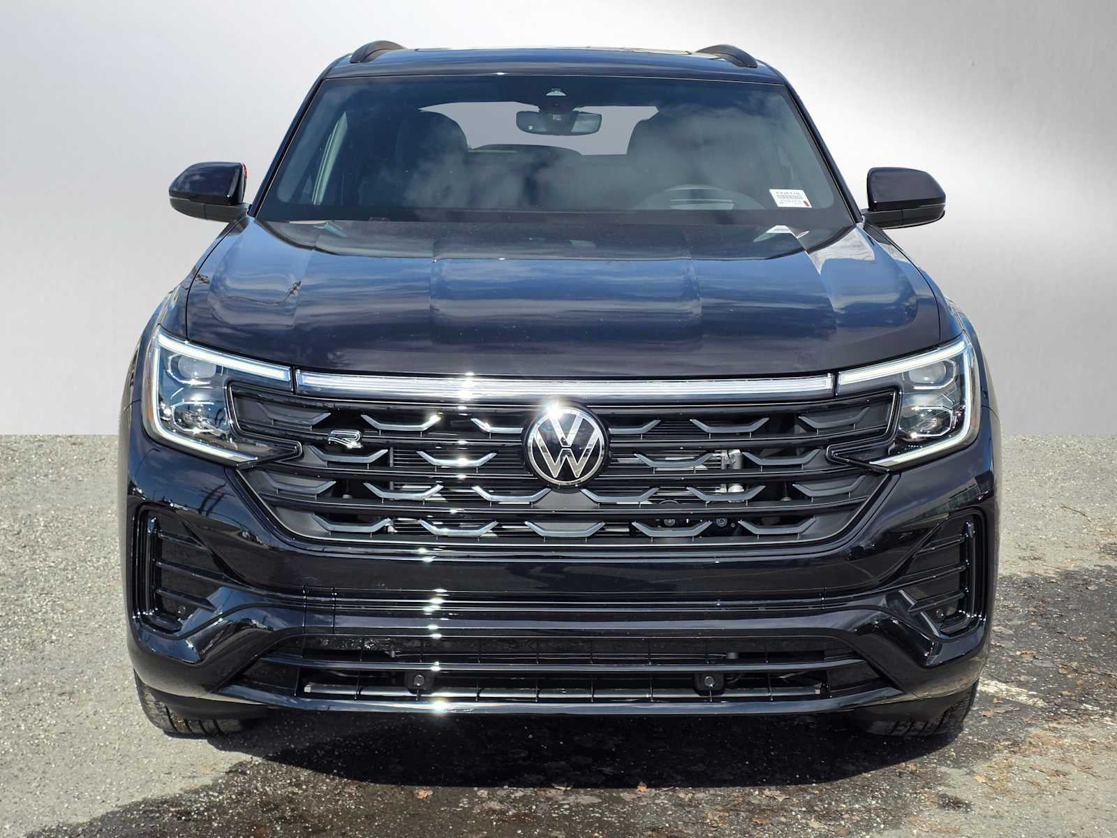 2026 Volkswagen Atlas Cross Sport 2.0T SEL R-Line Black
