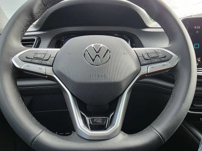 2026 Volkswagen Atlas Cross Sport 2.0T SEL R-Line Black