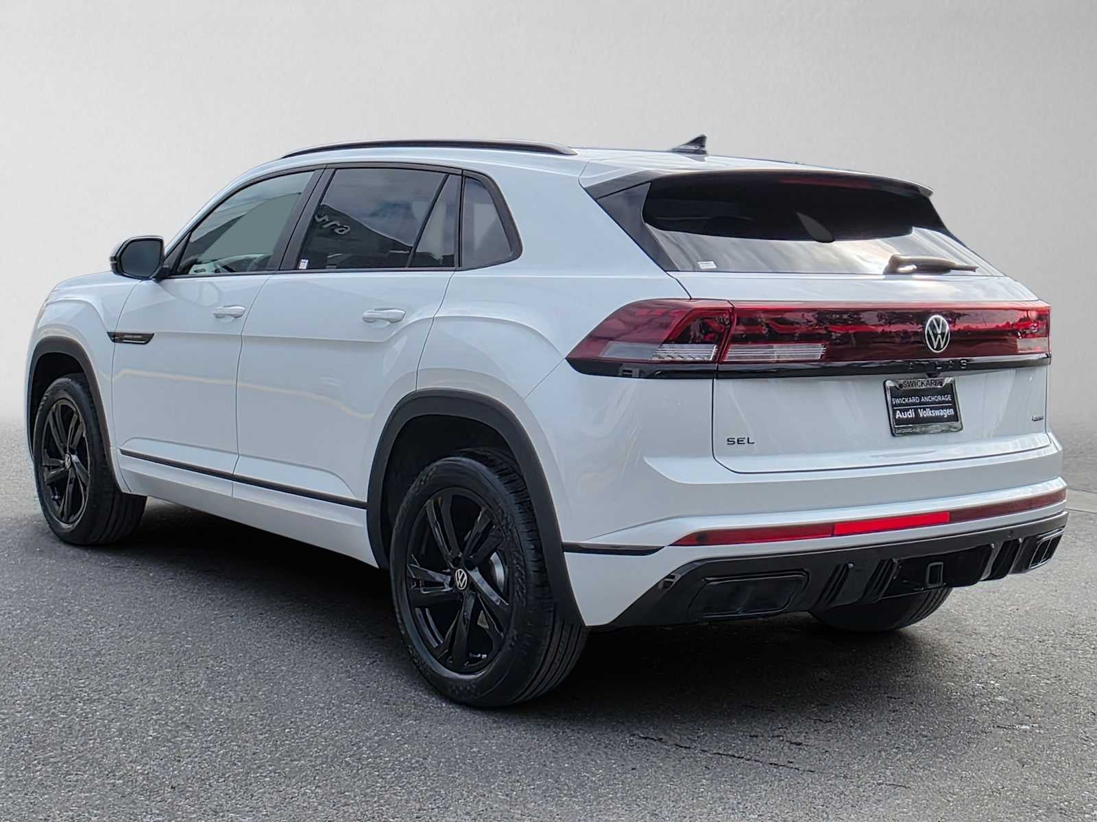 2026 Volkswagen Atlas Cross Sport 2.0T SEL R-Line Black