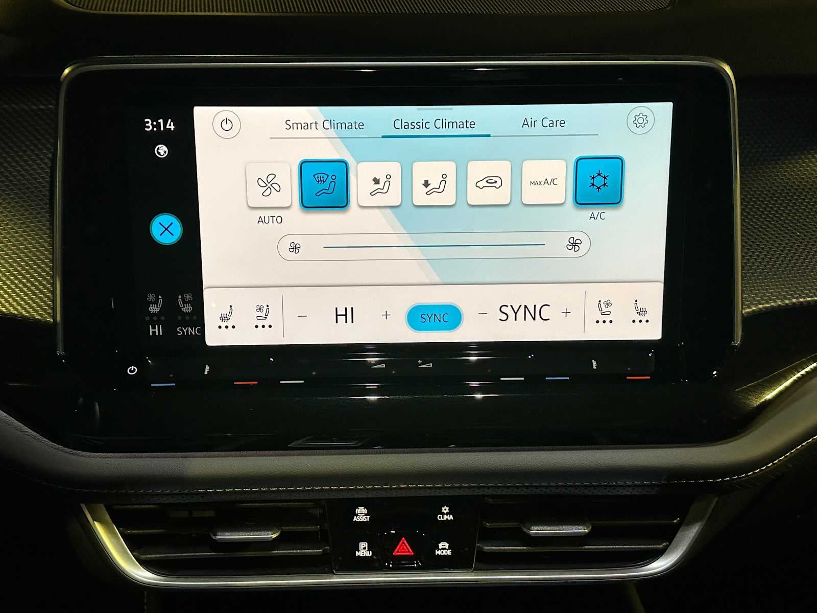 2026 Volkswagen Atlas Cross Sport 2.0T SEL R-Line Black