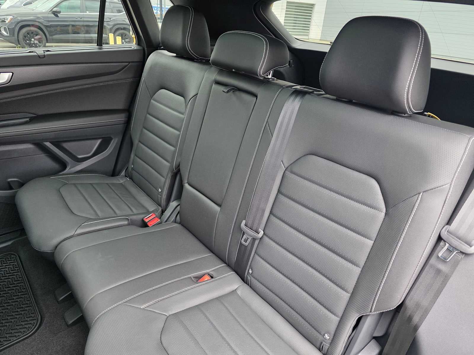 2026 Volkswagen Atlas Cross Sport 2.0T SEL