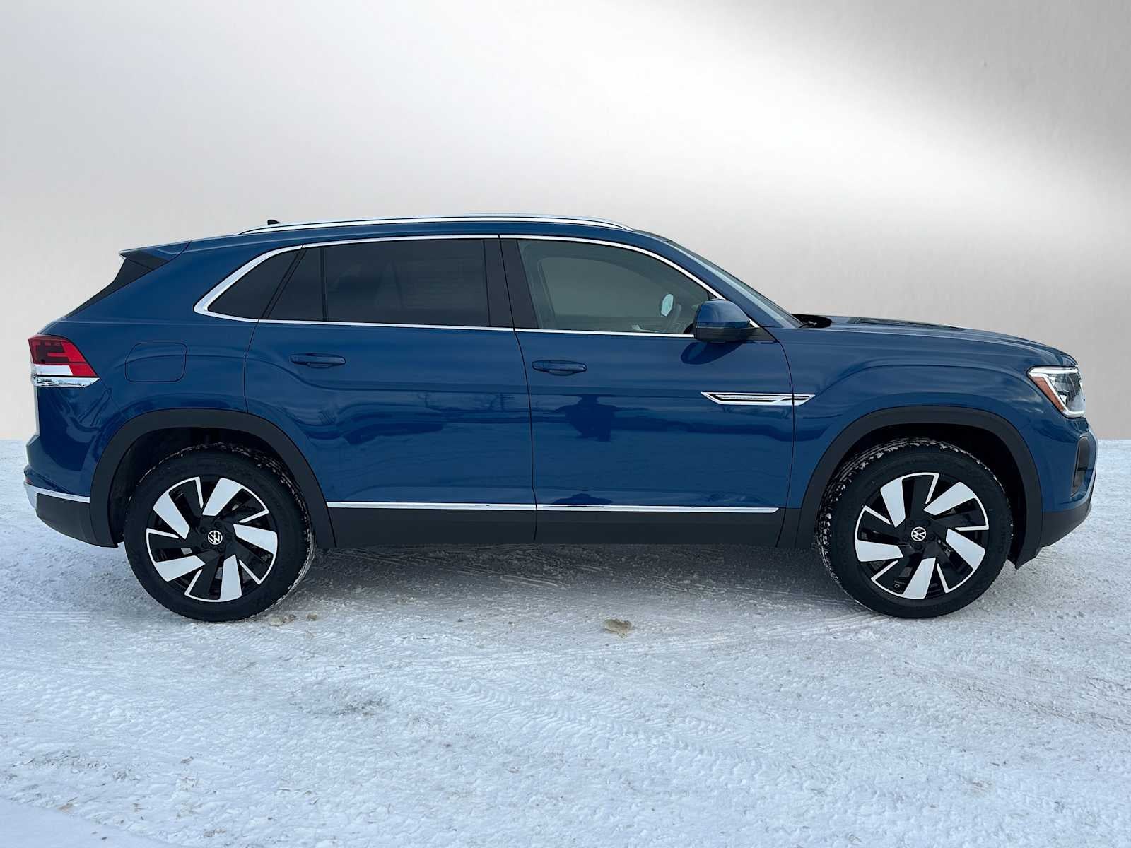 2026 Volkswagen Atlas Cross Sport 2.0T SEL