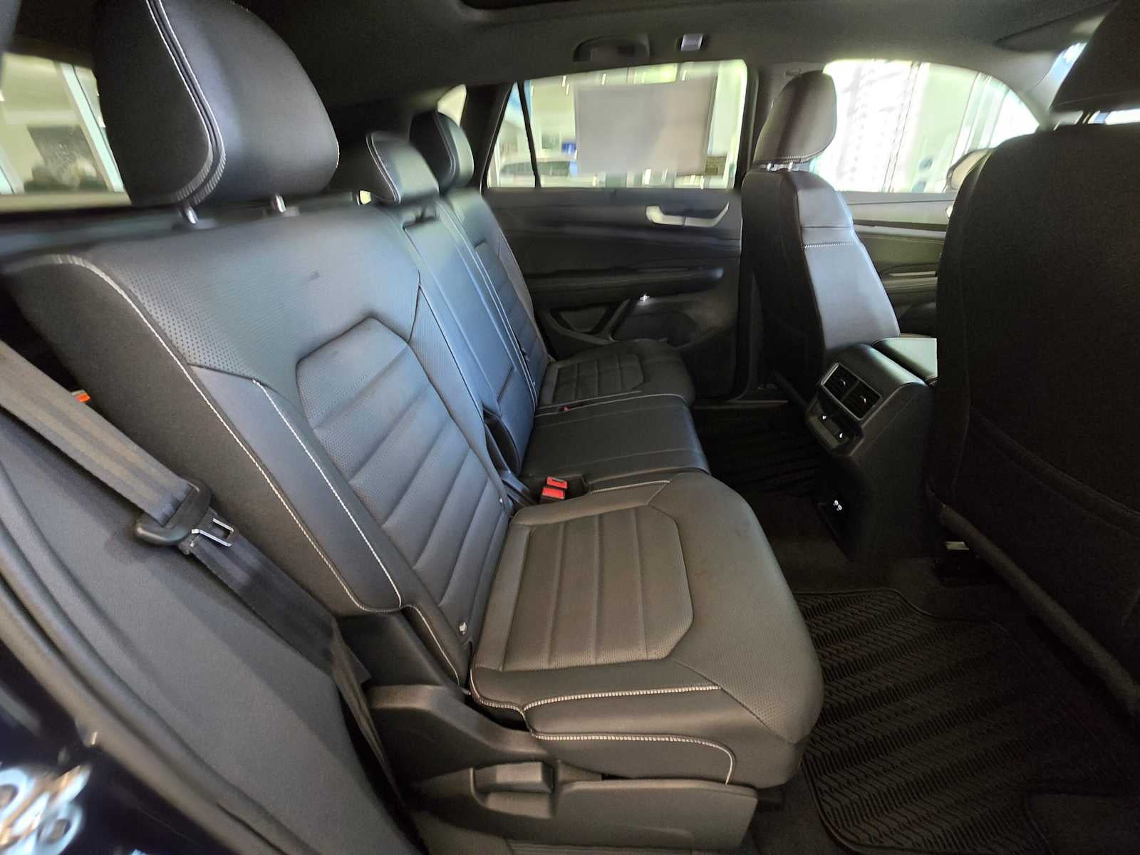 2025 Volkswagen Atlas Cross Sport 2.0T SEL