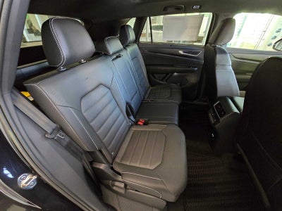 2025 Volkswagen Atlas Cross Sport 2.0T SEL