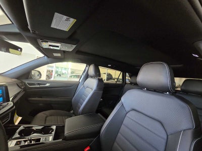 2025 Volkswagen Atlas Cross Sport 2.0T SEL