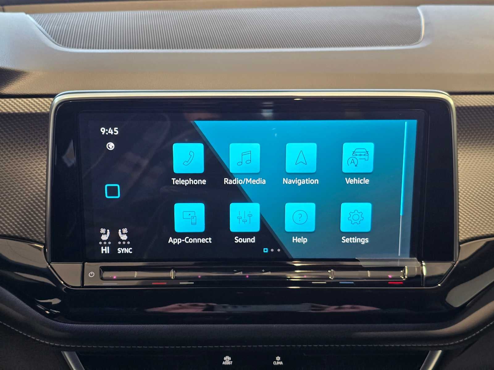 2025 Volkswagen Atlas Cross Sport 2.0T SEL