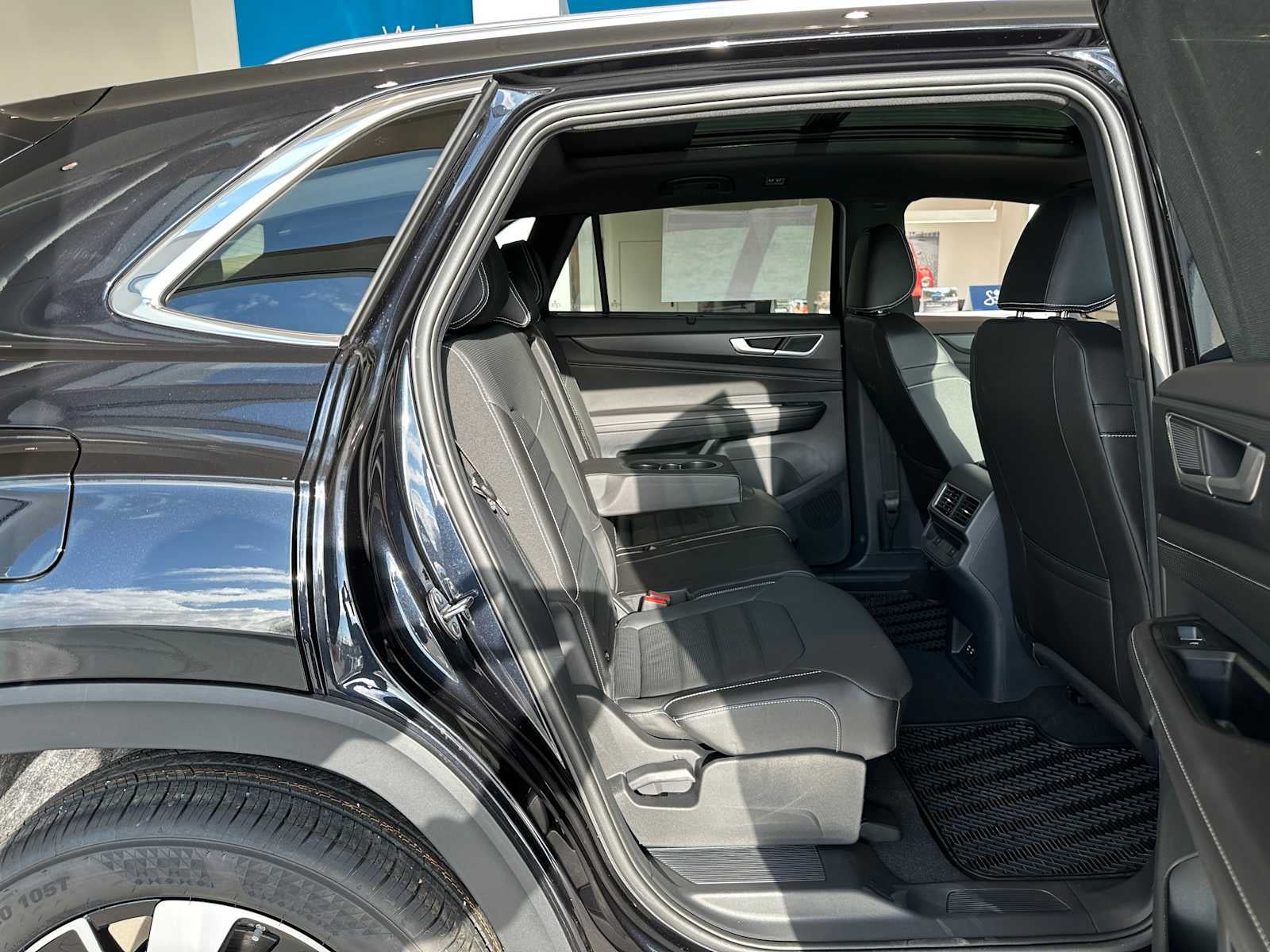 2025 Volkswagen Atlas Cross Sport 2.0T SEL