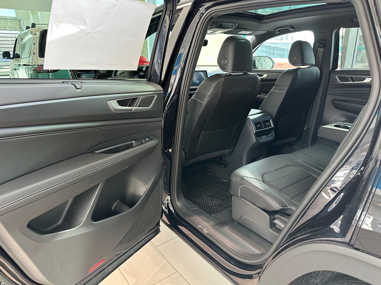 2025 Volkswagen Atlas Cross Sport 2.0T SEL