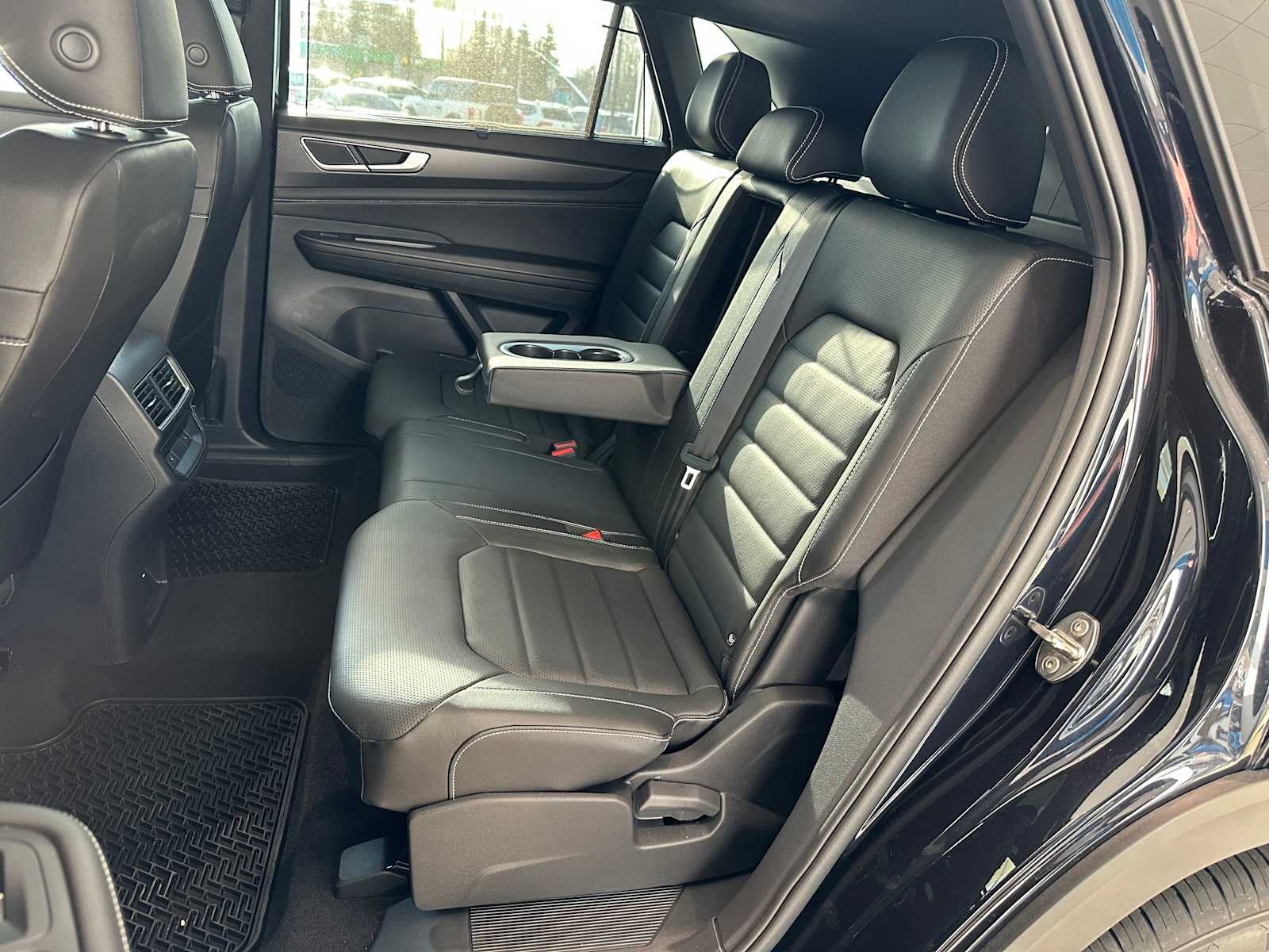 2025 Volkswagen Atlas Cross Sport 2.0T SEL