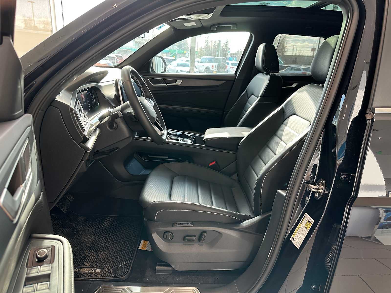 2025 Volkswagen Atlas Cross Sport 2.0T SEL