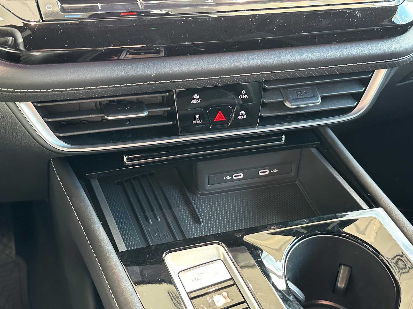 2025 Volkswagen Atlas Cross Sport 2.0T SEL