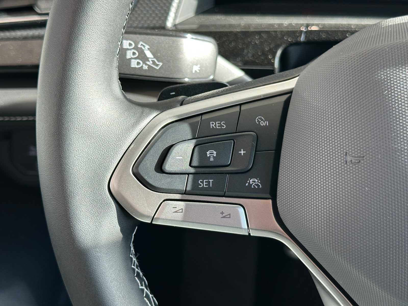 2025 Volkswagen Atlas Cross Sport 2.0T SEL