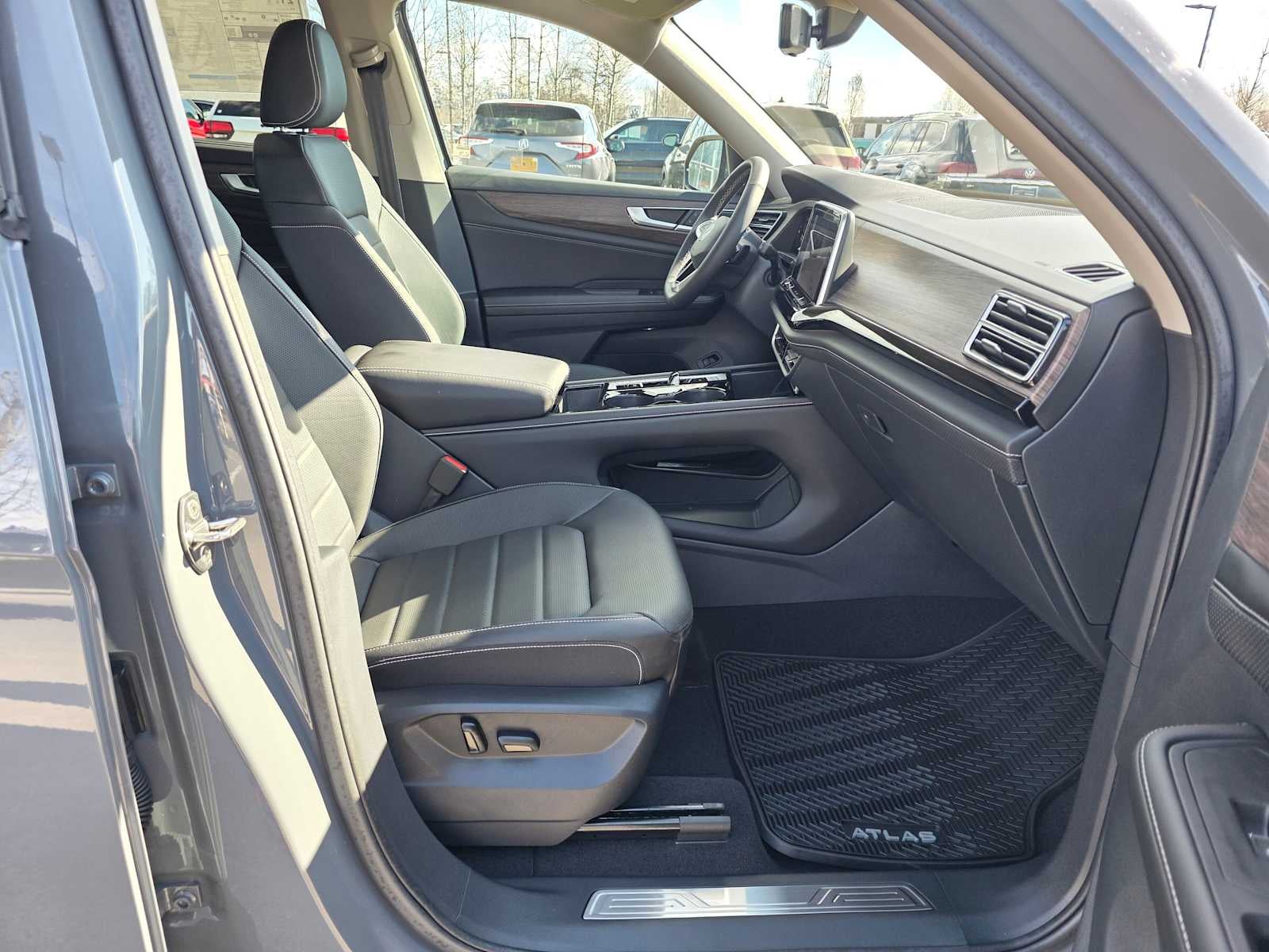 2026 Volkswagen Atlas 2.0T SEL