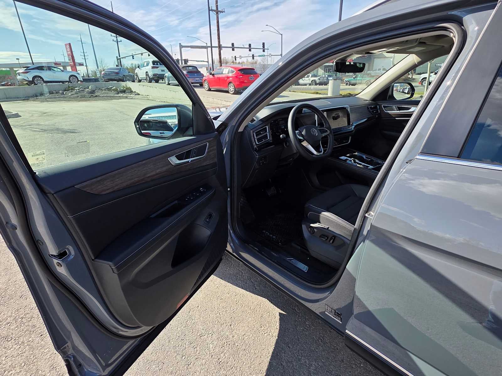 2026 Volkswagen Atlas 2.0T SEL