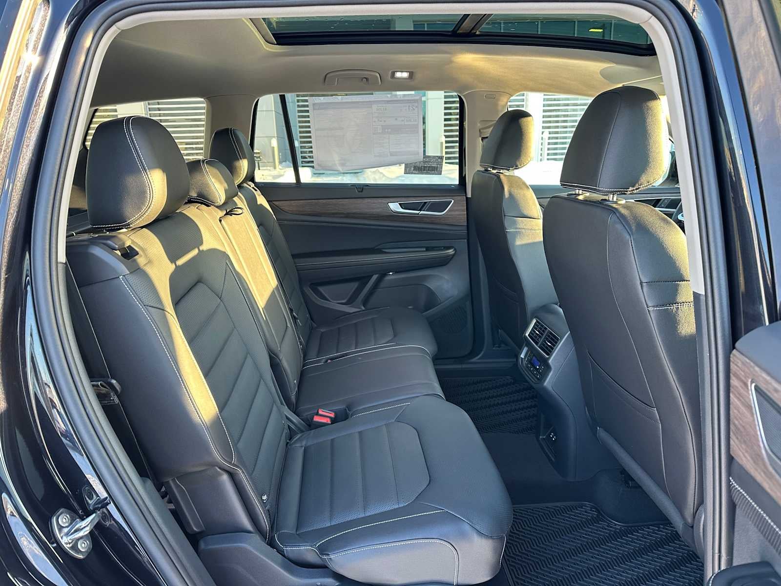 2026 Volkswagen Atlas 2.0T SEL