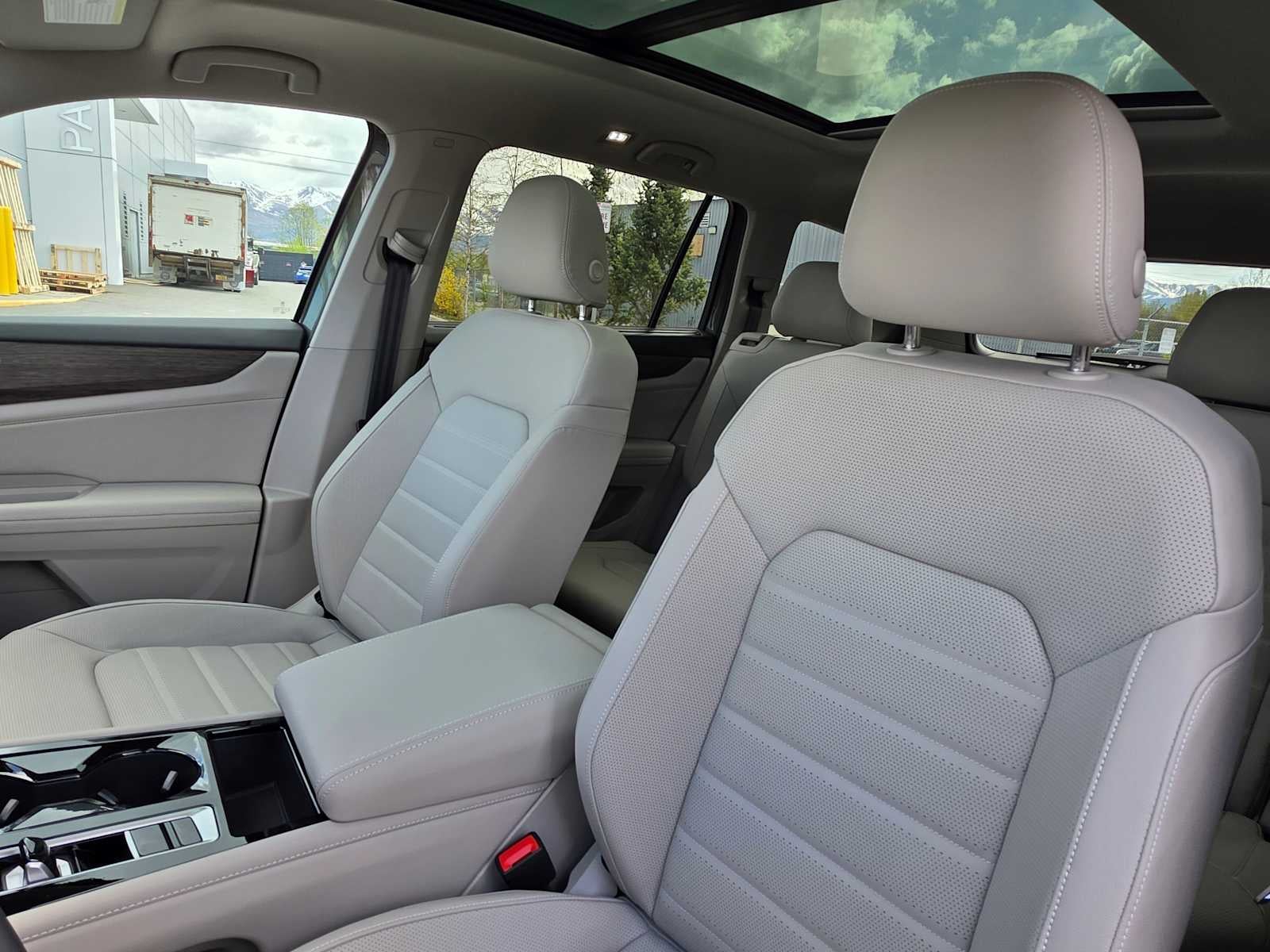 2026 Volkswagen Atlas 2.0T SEL