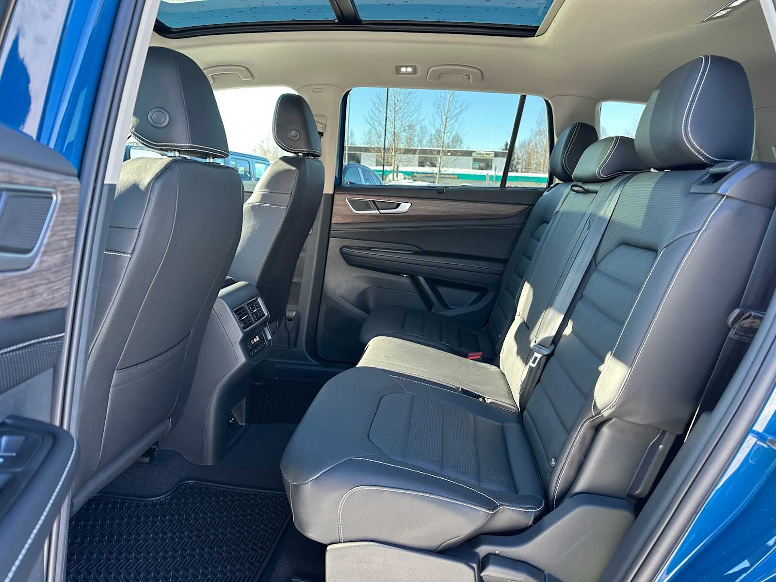 2026 Volkswagen Atlas 2.0T SEL