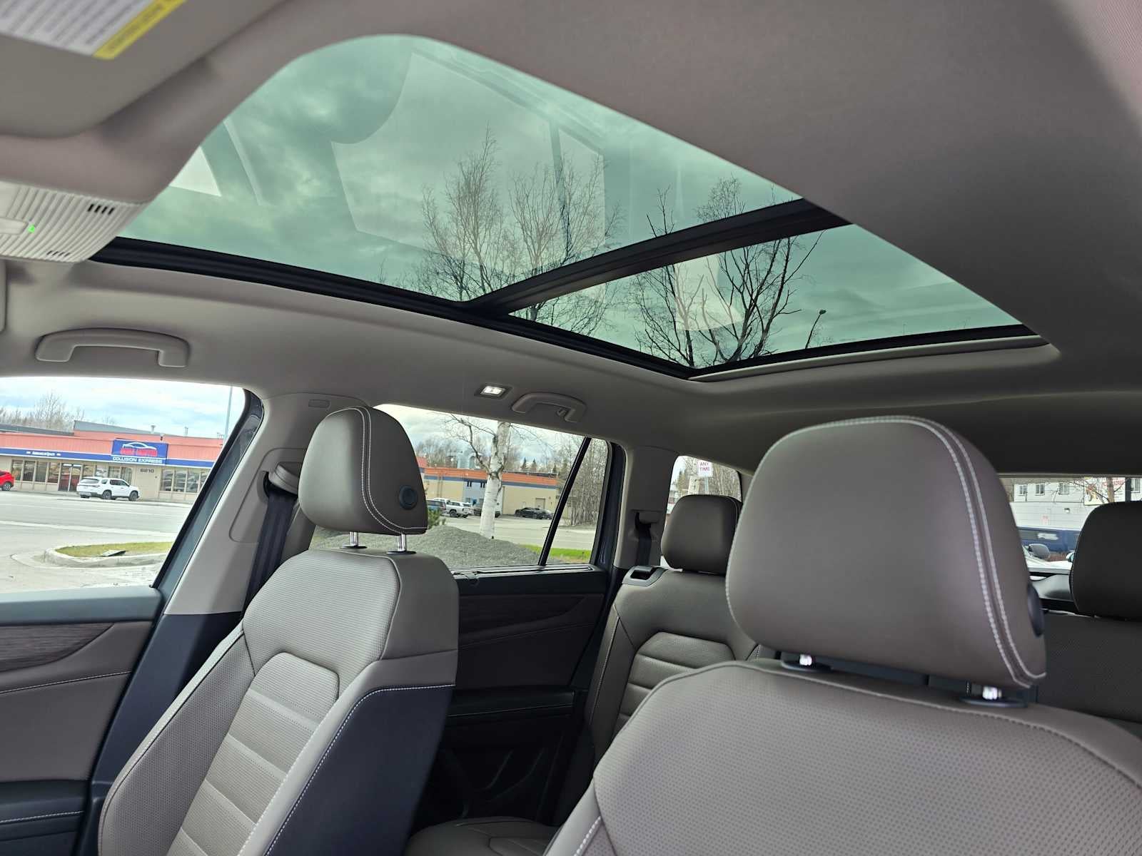 2026 Volkswagen Atlas 2.0T SEL
