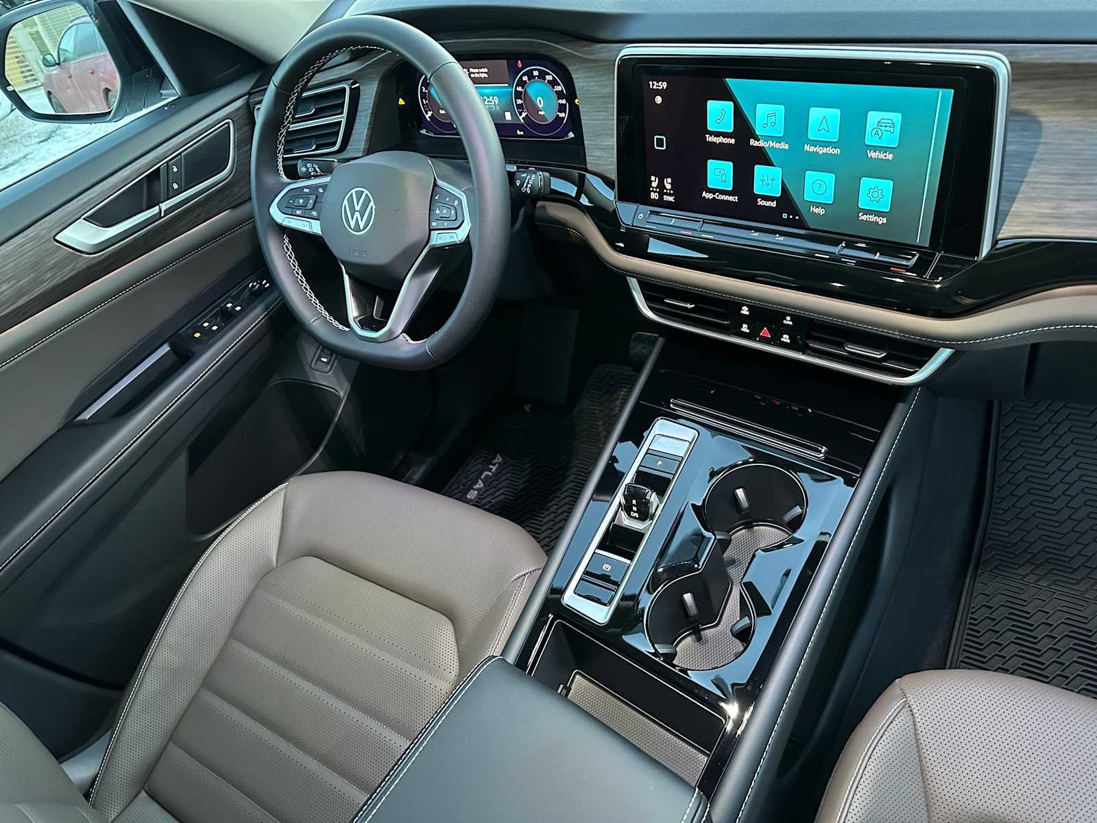 2026 Volkswagen Atlas 2.0T SEL