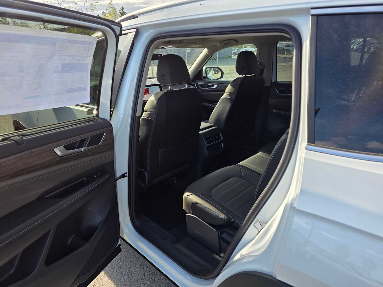 2026 Volkswagen Atlas 2.0T SEL