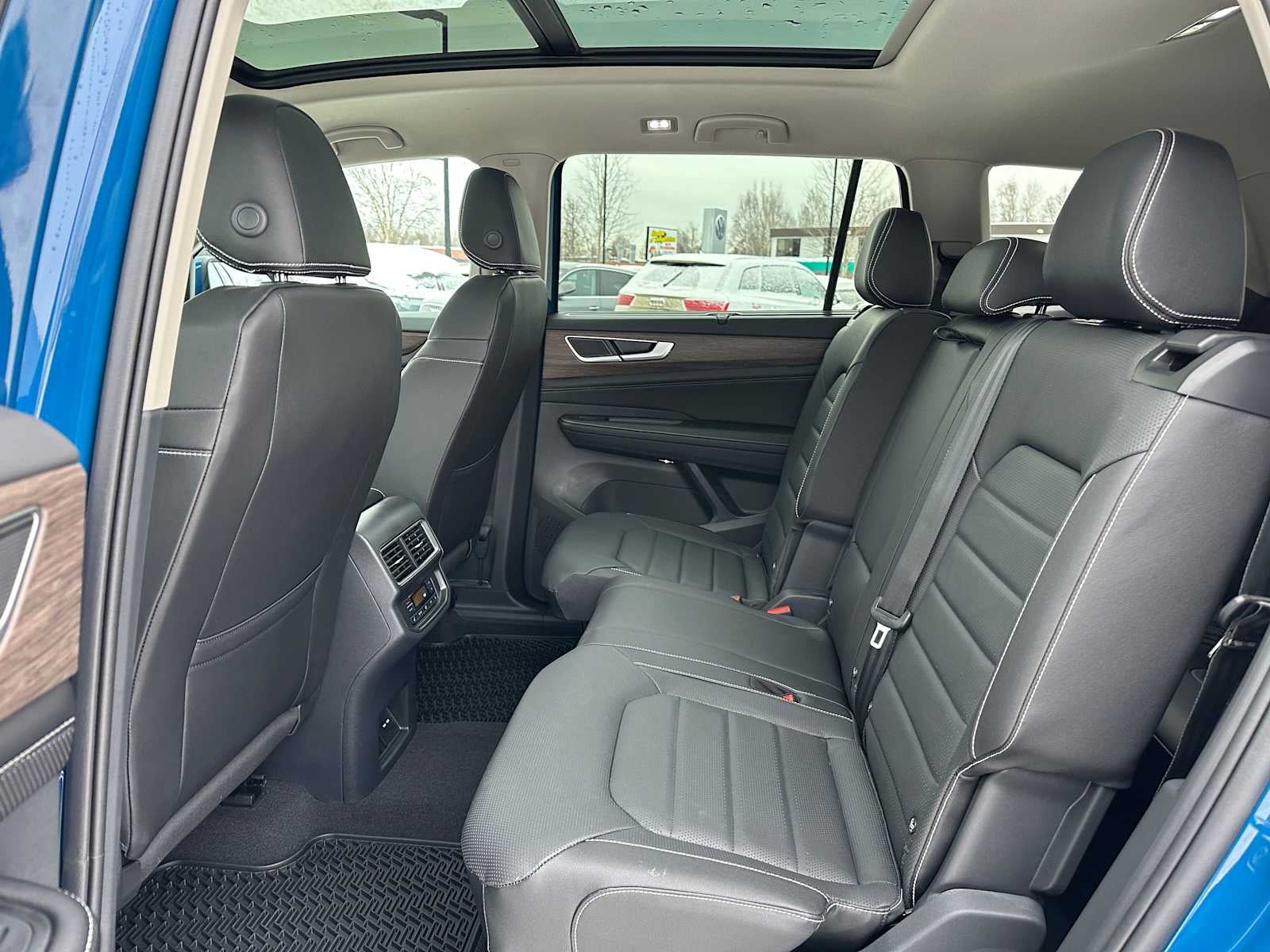 2026 Volkswagen Atlas 2.0T SEL