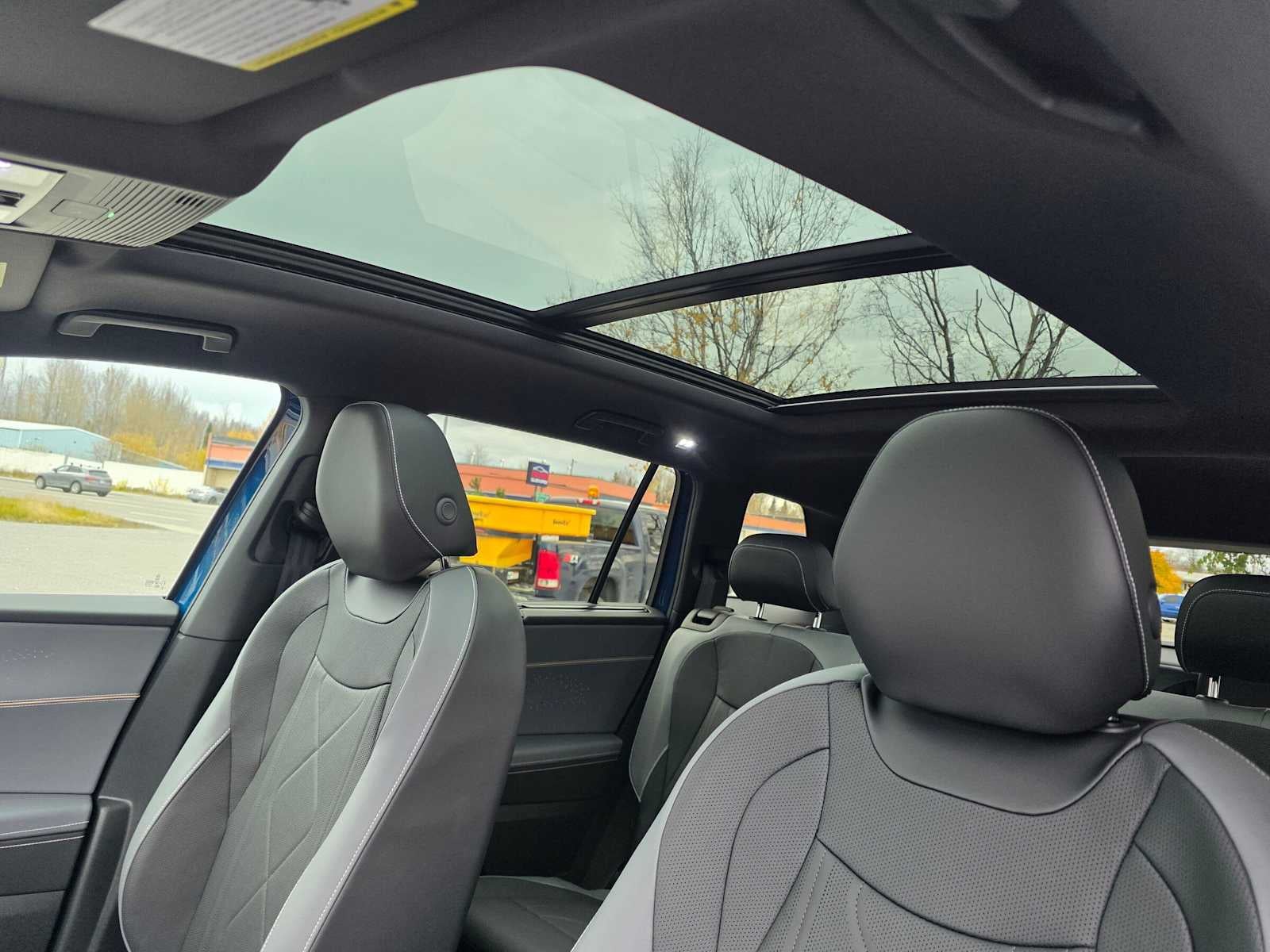 2027 Volkswagen Atlas 2.0T SEL