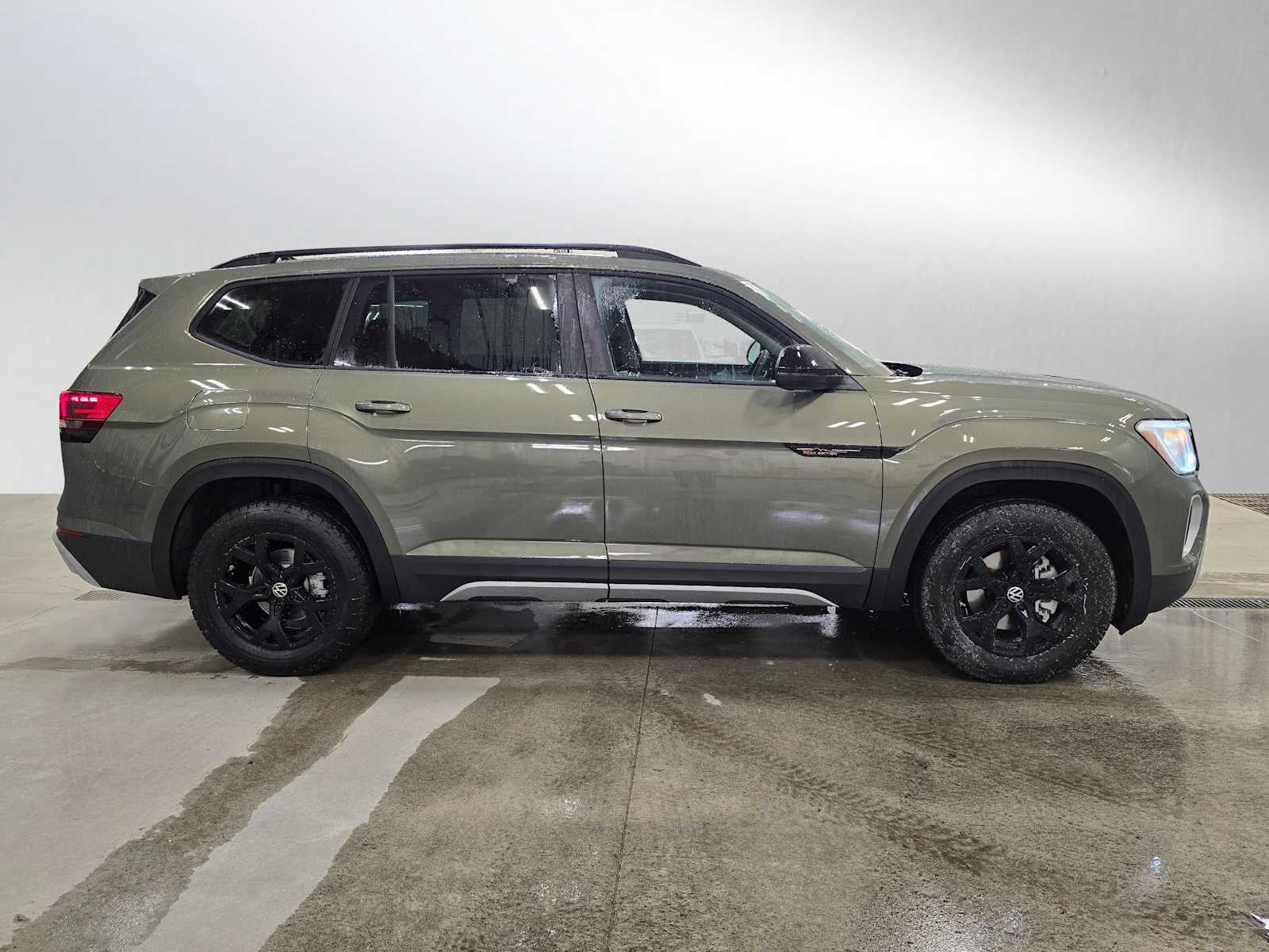 2026 Volkswagen Atlas 2.0T Peak Edition