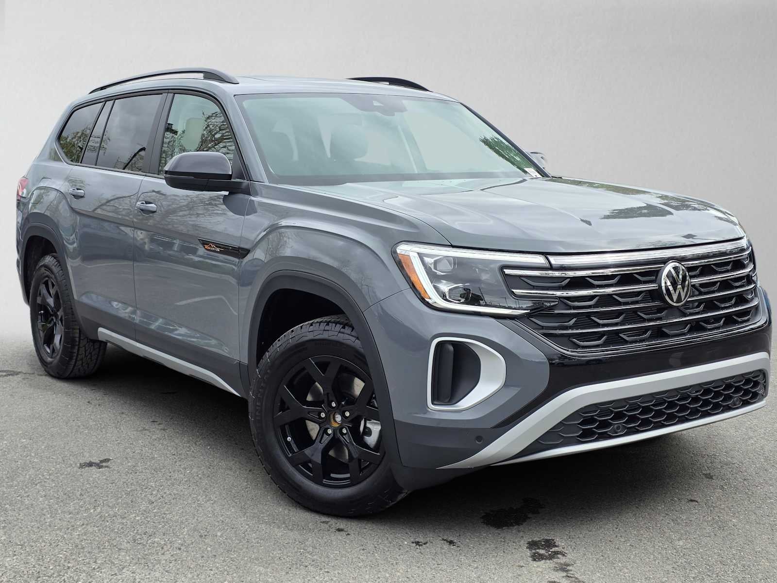 2026 Volkswagen Atlas 2.0T Peak Edition
