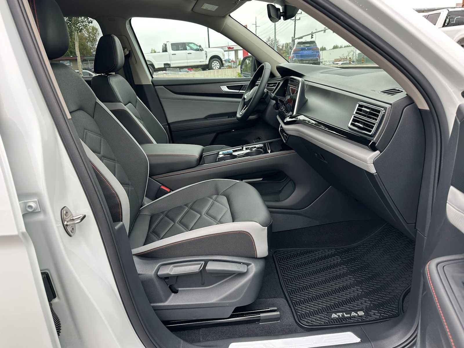 2025 Volkswagen Atlas 2.0T Peak Edition