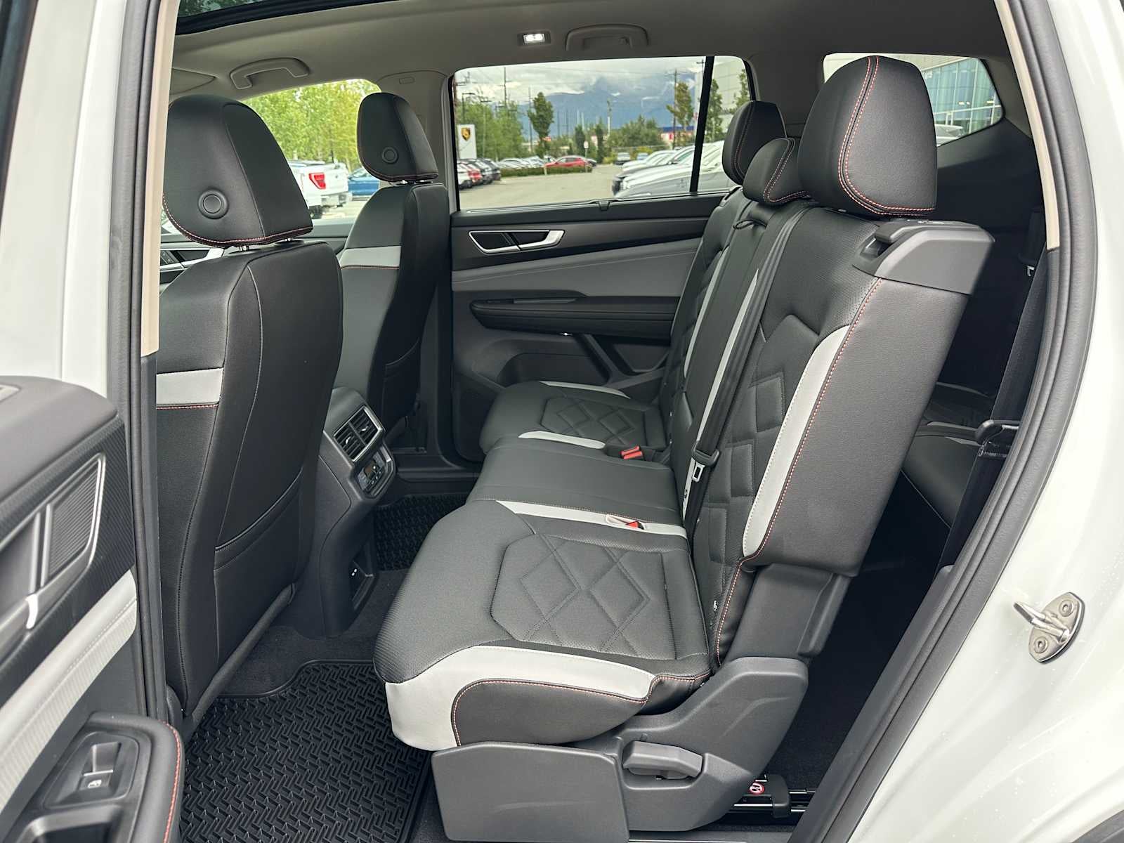 2025 Volkswagen Atlas 2.0T Peak Edition