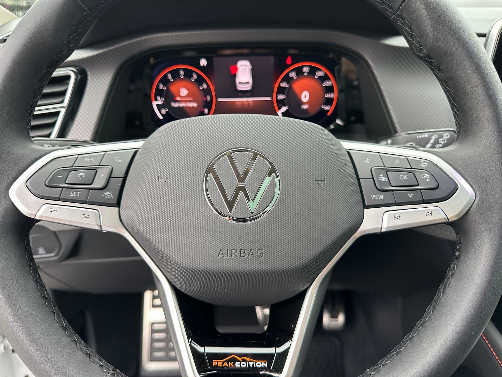 2025 Volkswagen Atlas 2.0T Peak Edition