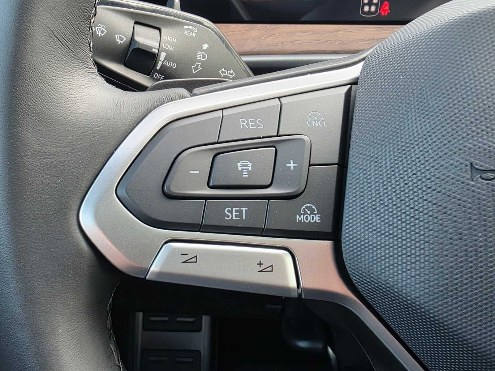 2027 Volkswagen Atlas 2.0T SEL