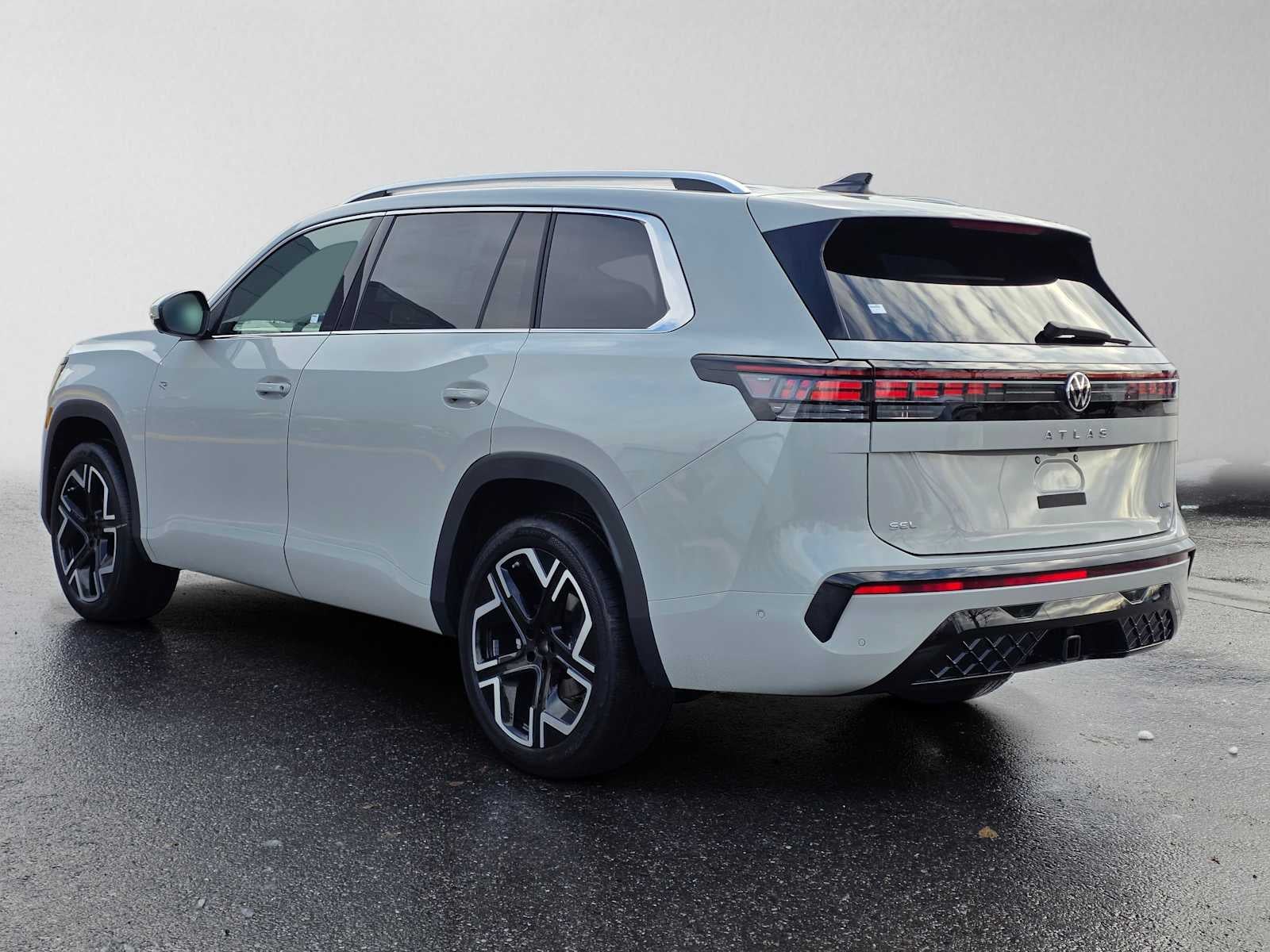 2027 Volkswagen Atlas 2.0T SEL
