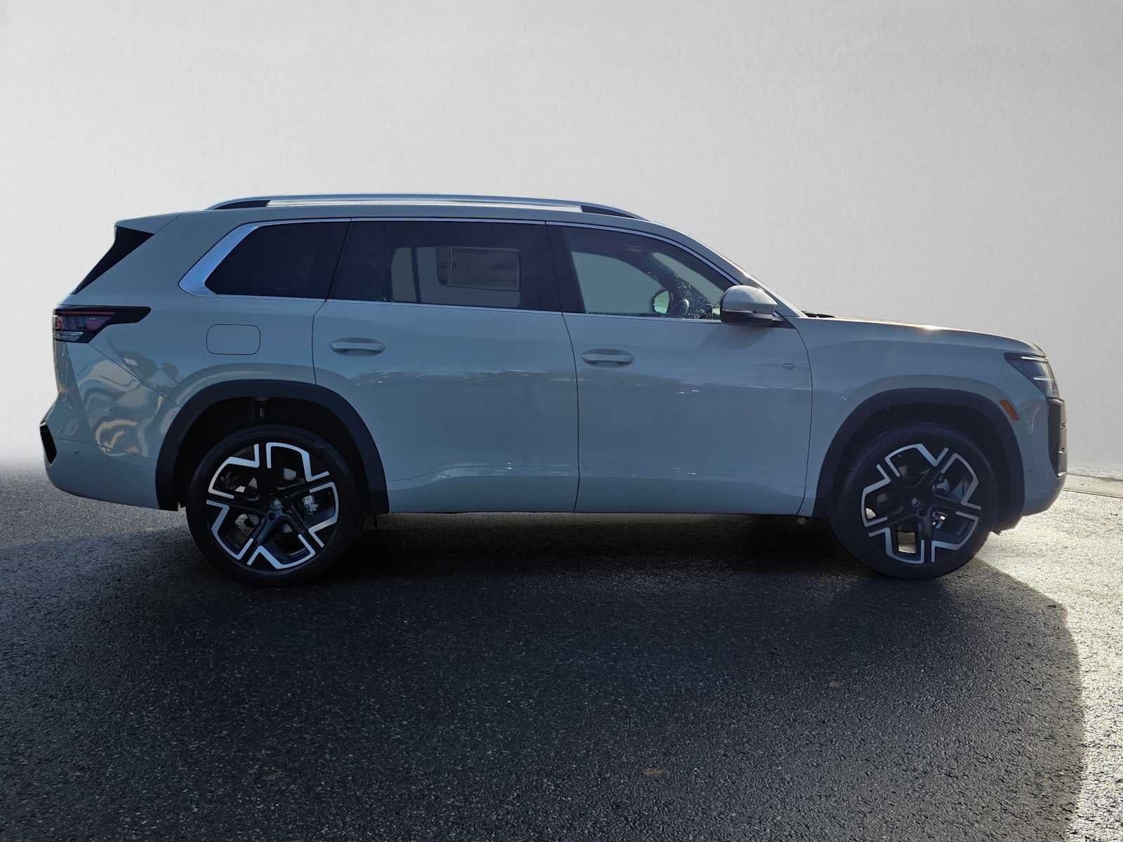 2027 Volkswagen Atlas 2.0T SEL